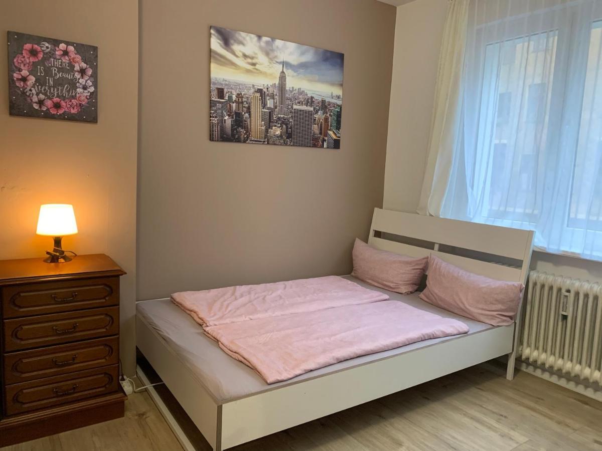 - Imma Wat - Fur 11 Personen * Berlijn